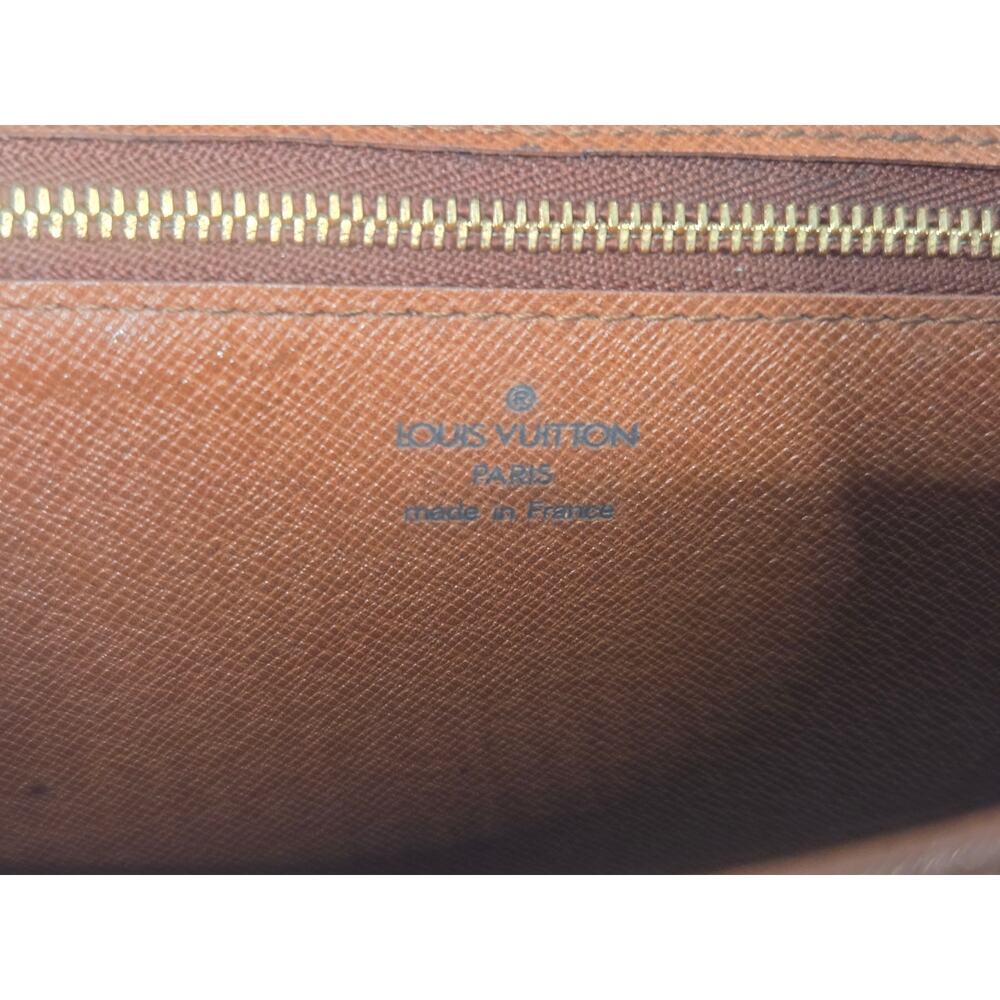 Louis Vuitton Monogram Bordeaux Bag Clutch Crossbody Vintage LV Removable Strap - Picture 13 of 16